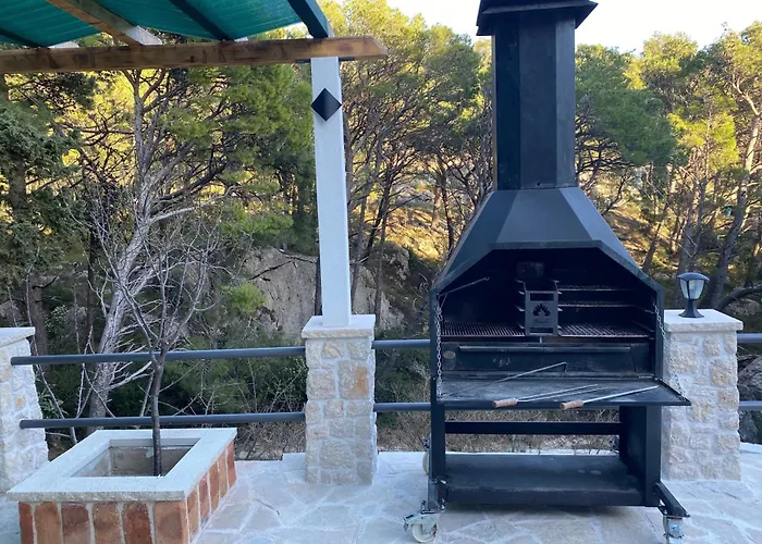 Secluded House - 25243 Makarska