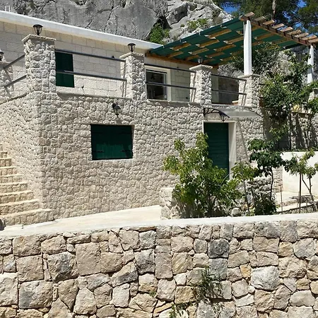 Feriehus Secluded House - 25243