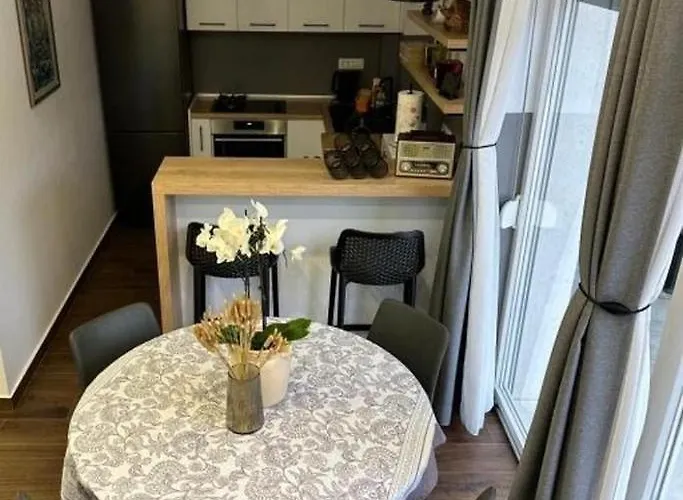 Secluded House - 25243